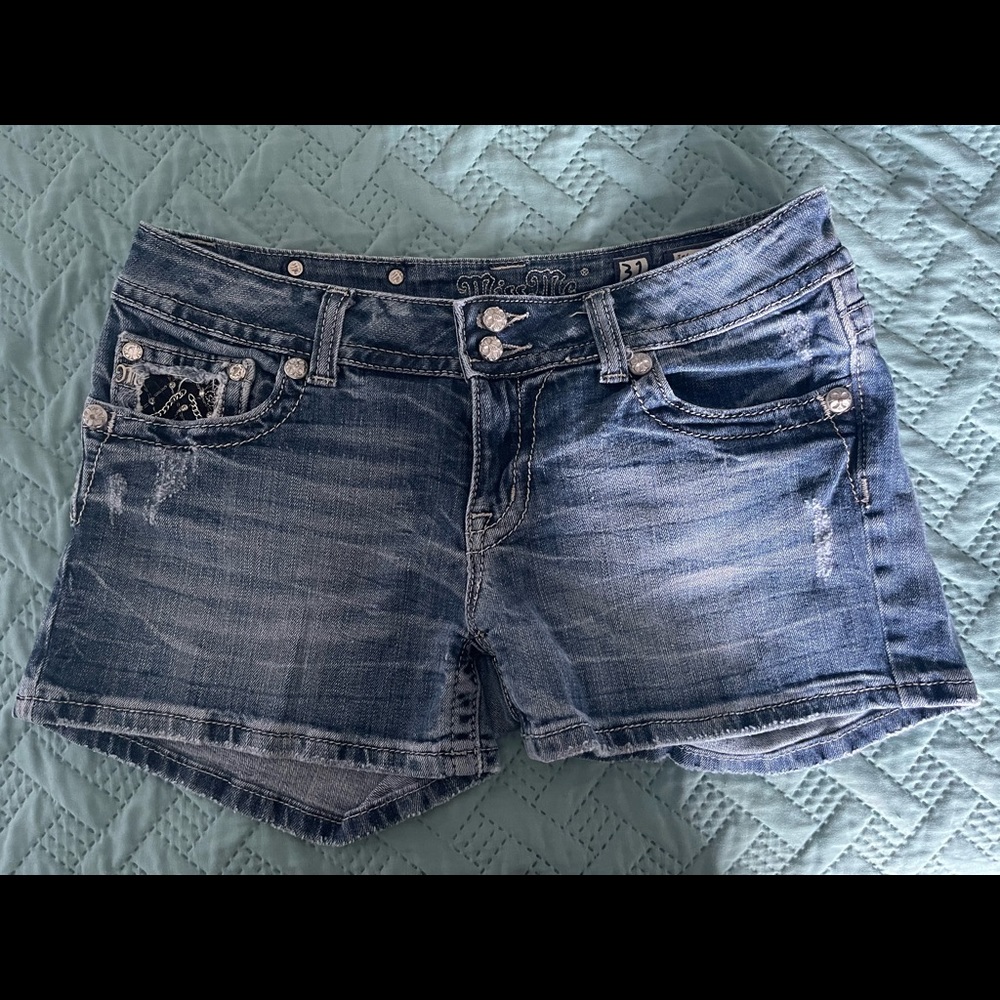 Miss Me Shorts 31